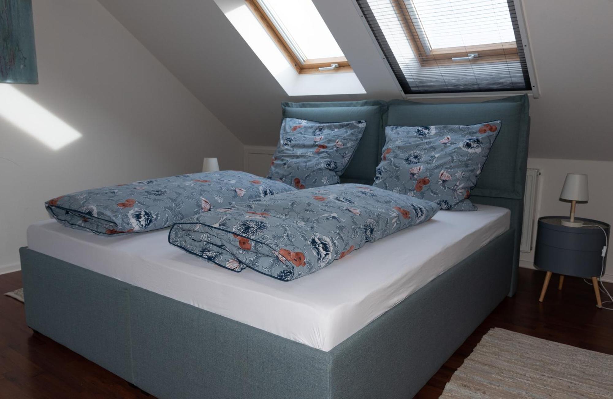 Moderne, Gemuetliche Dg-Wohnung In Ruhiger Lage 네운부르그포름발트 외부 사진